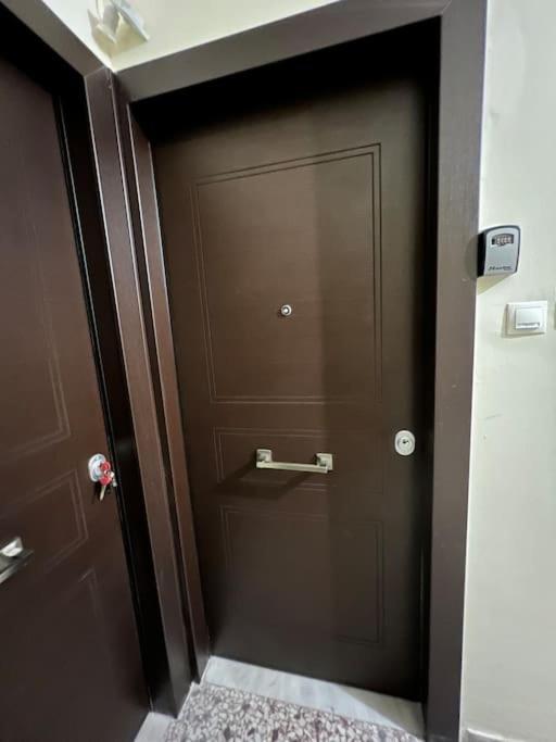 Stylish And Central Apt Near Acropolis - Avdi Square Athens Exterior photo